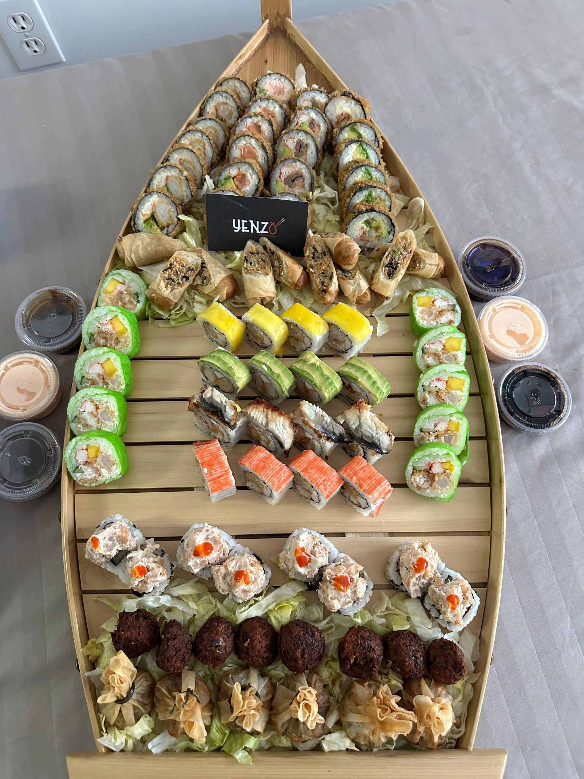 Plat Sushi
